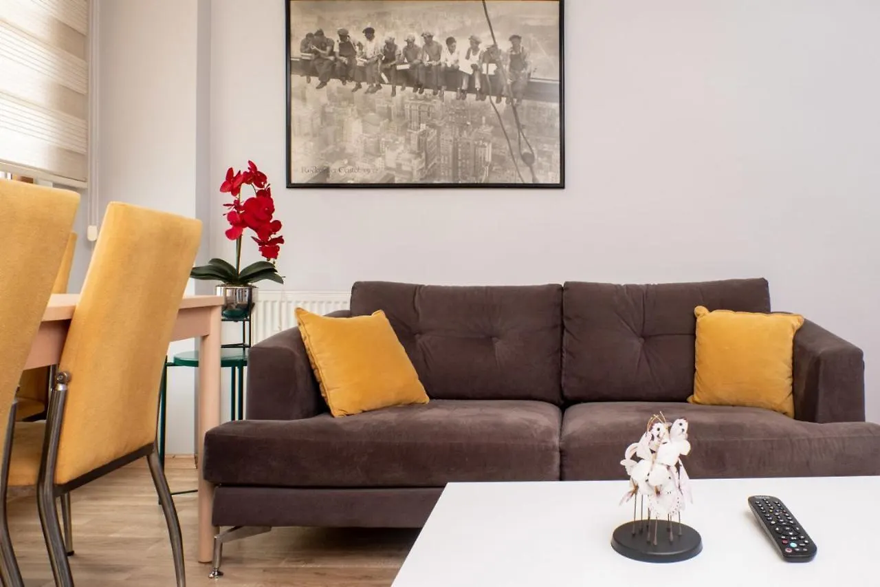 Fascinating Apartment Near Nisantasi And Trendy Attractions In Besiktas Istanbul