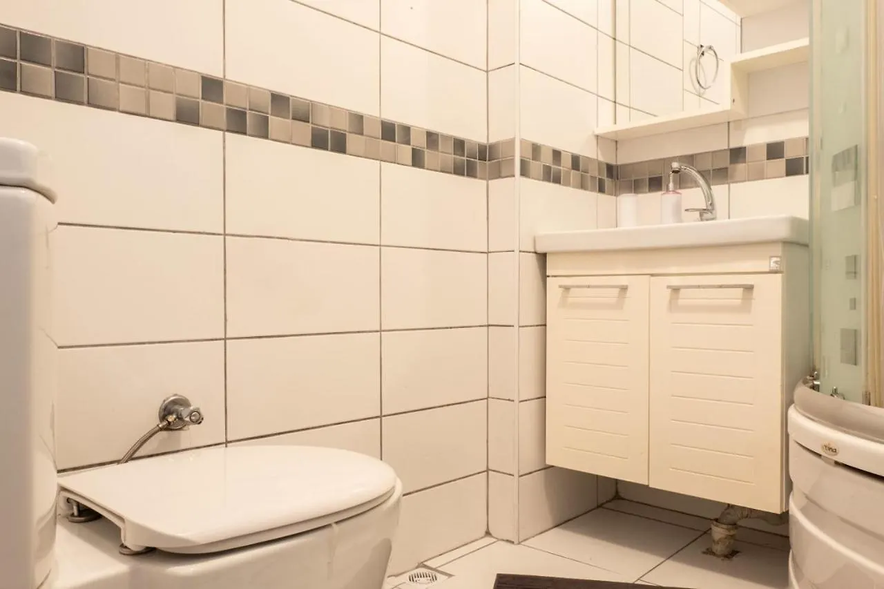 Fascinating Apartment Near Nisantasi And Trendy Attractions In Besiktas Istanbul